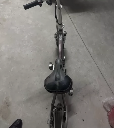 哥得圣正步电动车,长时间闲置,需要回家更换...