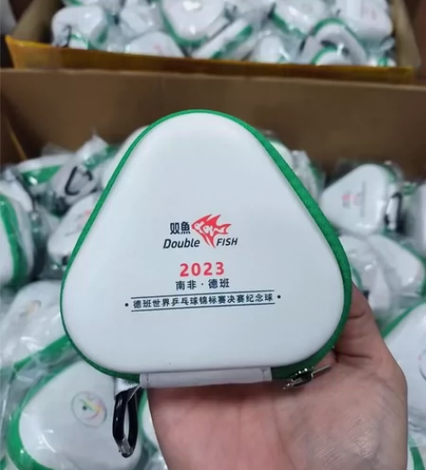 全新全新，南非  德班 比赛用球 感兴趣的...