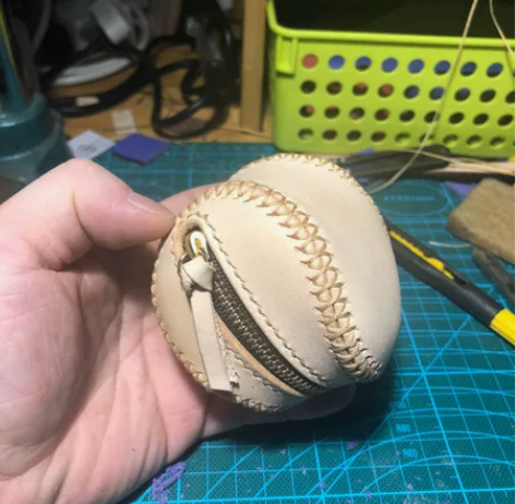 手工牛皮棒球零钱包手工制作牛皮棒球零钱包/...