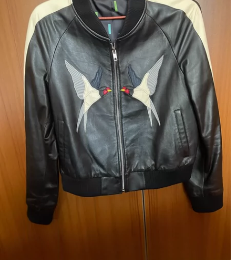 棒球羊皮夹克40码 感兴趣的话点“我想要”...