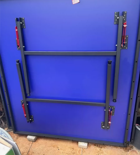 自己的乒乓球桌，几乎全新，没有怎么用过，可...