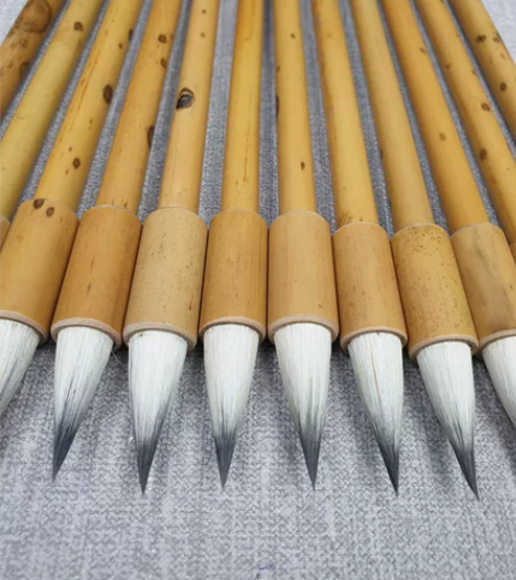 闲置，蒜头毛笔短峰兼毫蒜头毛笔，便宜出单支...