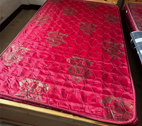 二手床：大小：1.2*1.9，150一张，...