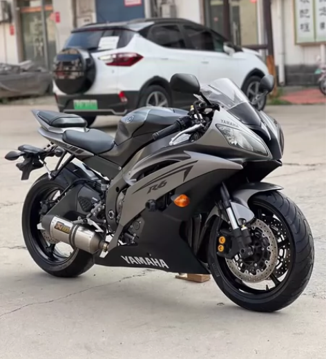 奔达金吉拉300。21年。改装靠背边包。3...