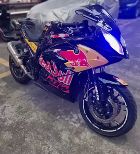 型号宝雕双R 年份21年6月行驶9千多公里...