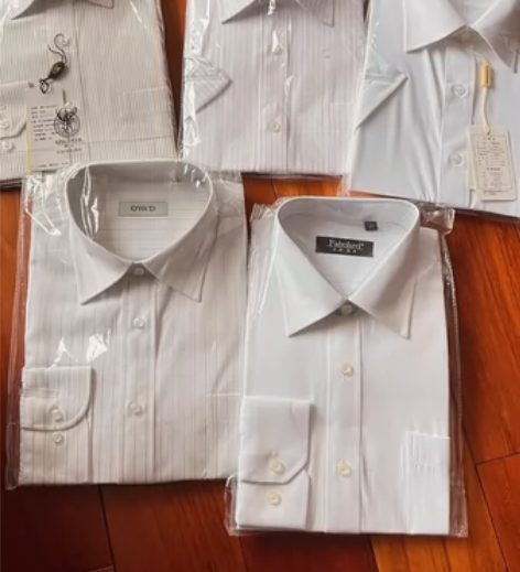 衬衣 175码 两件短袖 三件长袖 每件5...