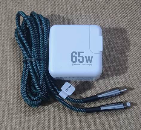 品胜氮化镓充电头65W加2米灯显编织线一套...