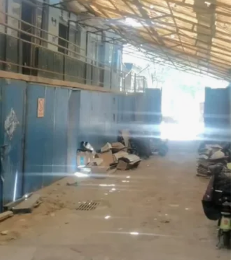 闲置二层楼带院子，面积挺大的，可出租可招商...