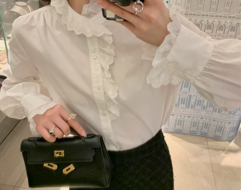 夏诗文 倾城之恋 灯笼袖蕾丝花边上衣冬季立...