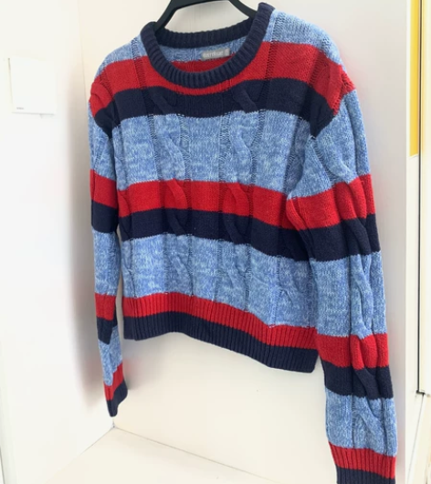68家 撞色毛衣 s码 9新！ 6ixty...