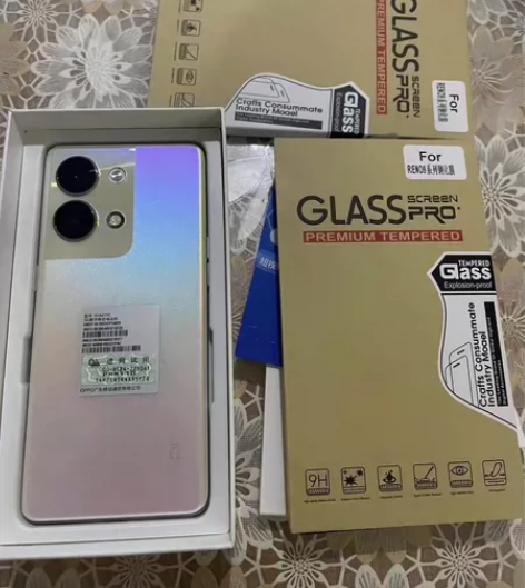 OPPOneno9，256G.拆封几乎全新...