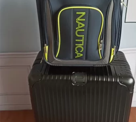 NAUTICA诺帝卡16寸登机箱。工厂样品...
