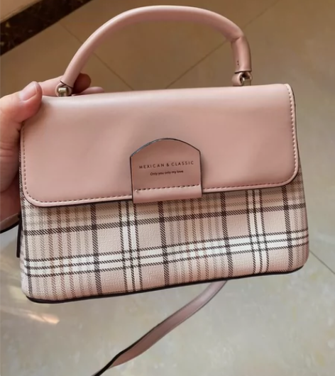 ［实拍图］粉色格子稻草人斜挎单肩包邮差包超...