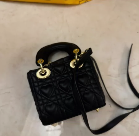 2023新款高品质戴妃经典款女包菱格链条包...