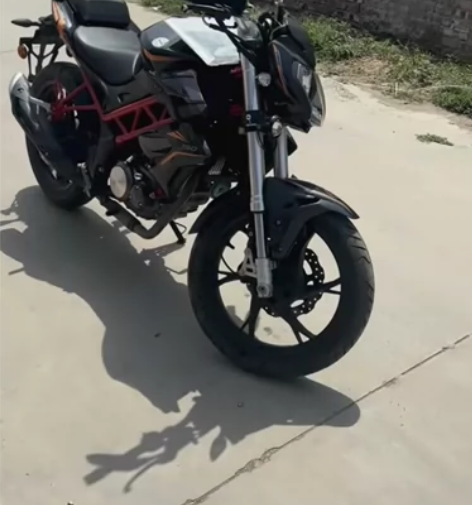 贝纳利红宝龙 整车没有任何瑕疵 发动机安静...