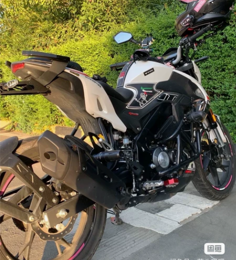 出贝纳利小迅龙，女生二手户，很珍惜，22年...