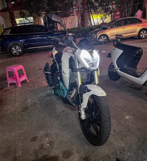 小迅龙22年下半年上牌，2700公里，缓慢...