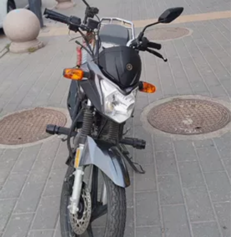 雅马哈天剑150，个人一手车，21年五月份...