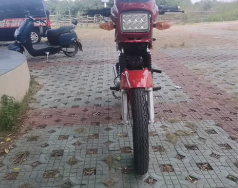 二手摩托车 铃木钻豹125cc 车况极品拉...