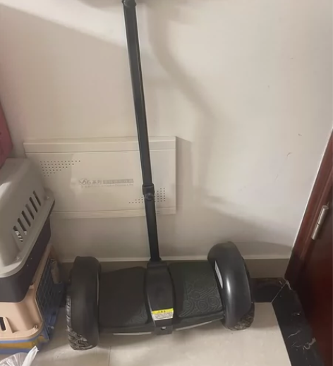平衡车 很少出去 就是很多灰 闲置建议同城...