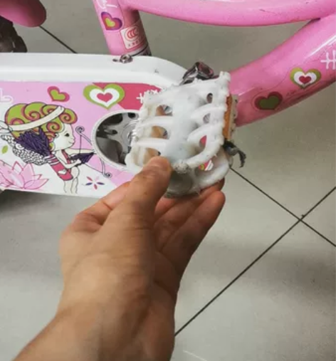 凤凰牌儿童自行车，老品牌 应该是14寸，孩...