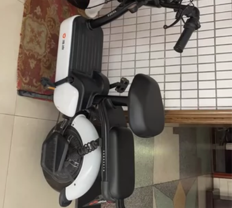 全款1000，车况很好，美女一手车，闲置，...