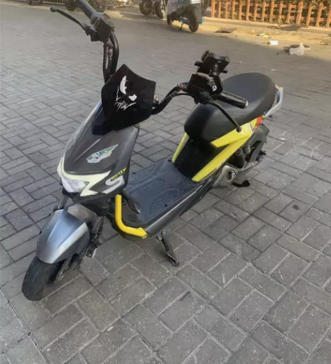 台铃xts，带上海牌照 前后防滑真空轮胎，...