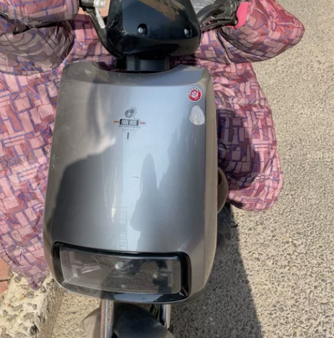 个人急转新国标出售合格证收据蓝牌 感兴趣的...