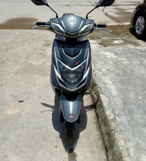 电动车出售，新日电动车[火]八成新。60ⅴ...