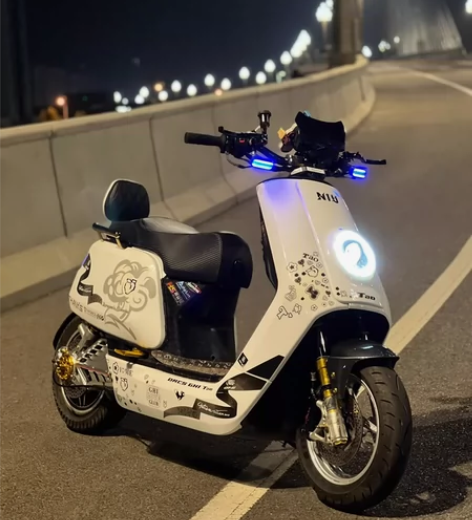 整车满钛 76.75高倍700a放电用了俩...