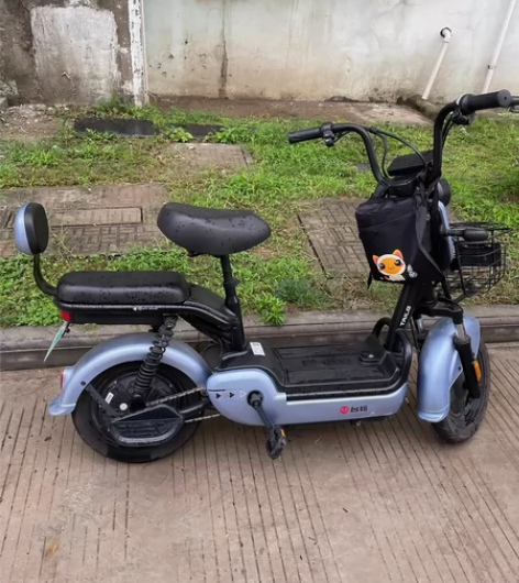 台铃电动车，8成新，喜欢直接联系18752...