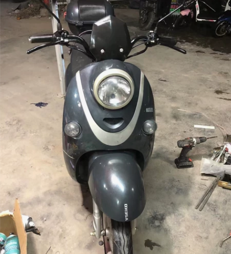 出一台小绵羊，8成新，功能齐全，跑35公里...