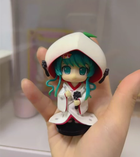 雪初音 白无垢初音未来周边手办 漫展买的，...