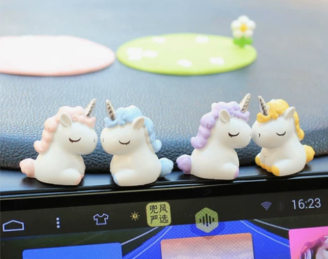 公仔摆件 公仔新款可爱独角兽迷你汽车车内饰...