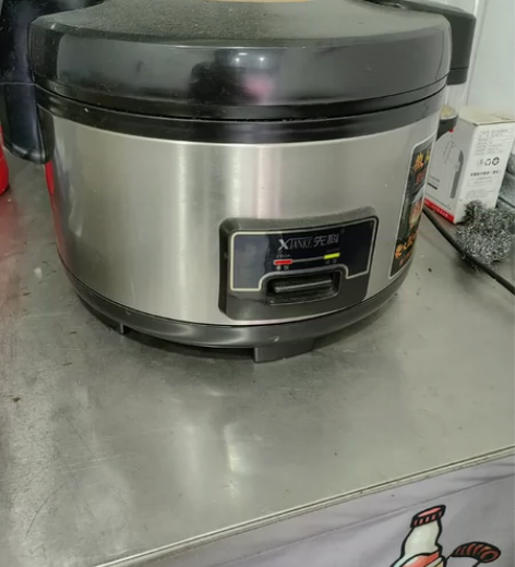 全新先科电饭煲 感兴趣的话点“我想要”和我...
