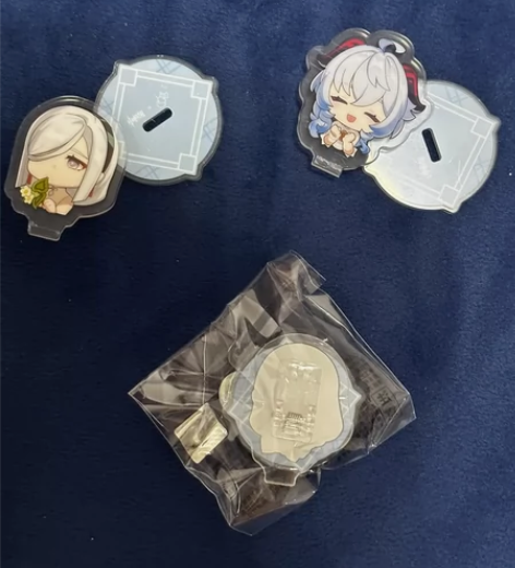 申鹤a/b款立牌夹 15元一个 甘雨b 款...