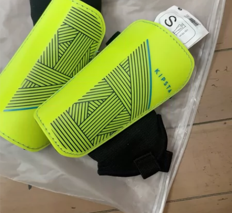 迪卡侬 足球 护具护板 S全新，试穿了下就...