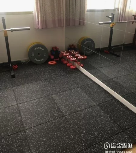 健身房地胶地垫加厚力量区哑铃杠铃垫子学校功...