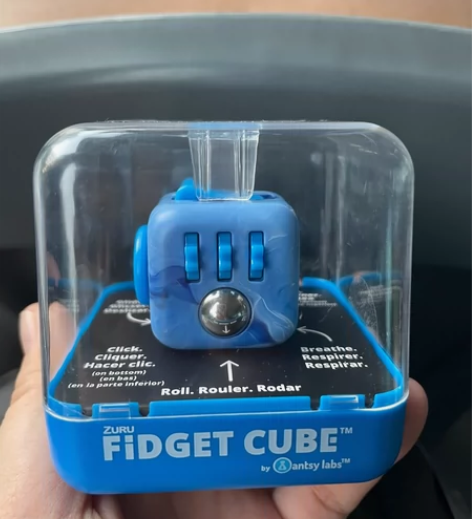 Zuru fidget cube解压神器 ...