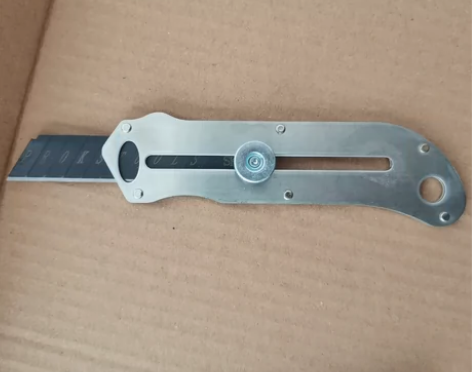 全新不锈钢美工刀，用坏不要钱。 不锈钢美工...