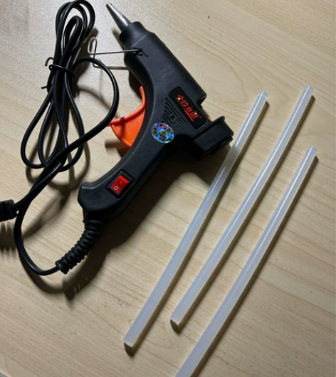 10元出全新热熔胶枪 胶棒手工手提家用胶水...