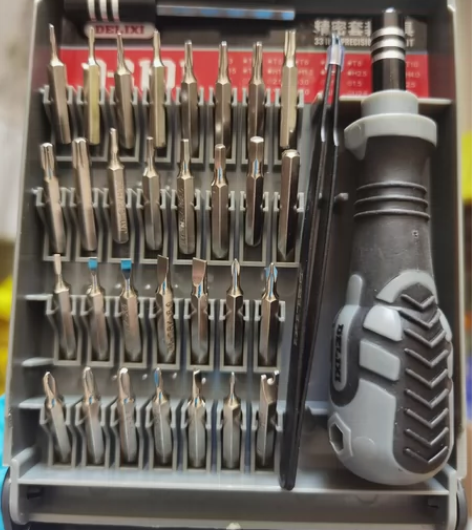 全新未使用，德力西电气螺丝刀套装十字一字家...