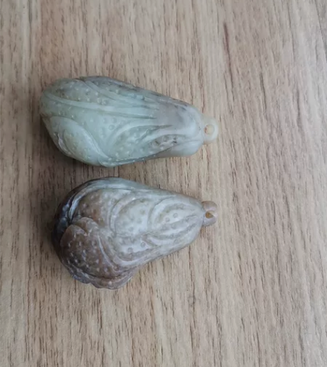 和田玉新疆且末料雕刻白菜百财。自然色未上任...