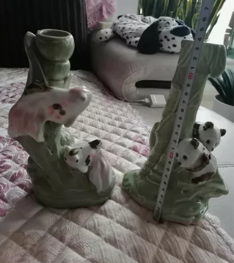 5.6.7时候瓷器插瓶，笔筒一对完整，包真...