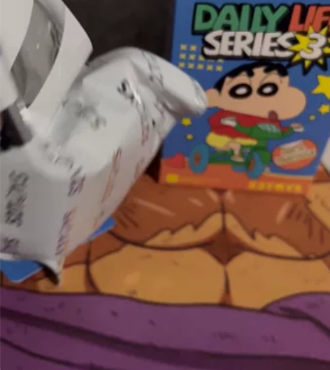 52toys蜡笔小新日常系列3上学去（拆盒...