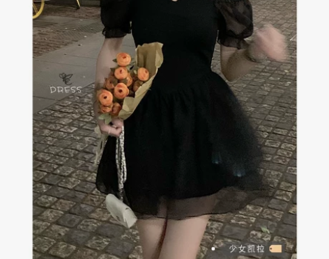 黑色泡泡袖露肩连衣裙女装夏季新款收腰设计感...