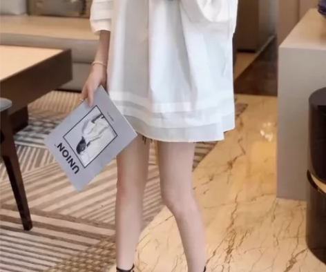 露肩娃娃款辣妹连衣裙子宽松纯色气质名媛女春...