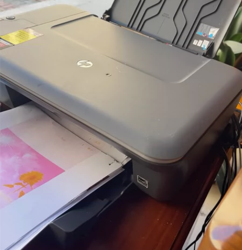 两个惠普1050打印机，彩印，复印，打印！...