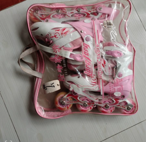 隆峰轮滑鞋,旱冰鞋, 商场撤柜回来的,全新...