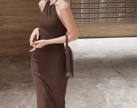 港风复古2022年连衣裙女春夏性感无袖露背...